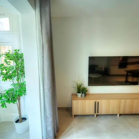 Appartement Chic, Bright And Modern 3 Bedrooms Kbas1-1