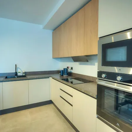 Chic, Bright And Modern 3 Bedrooms Kbas1-1 Gzira