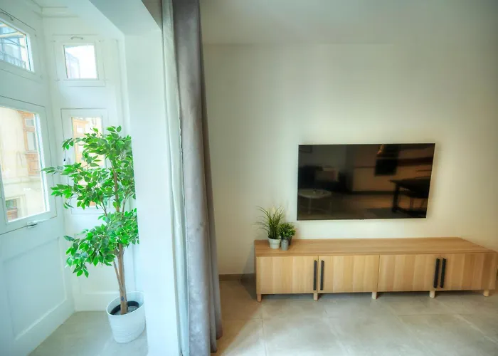 Appartement Chic, Bright And Modern 3 Bedrooms Kbas1-1